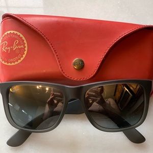 Rayban Justin sunglasses dark gray